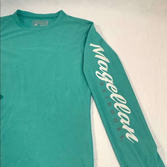 Womenโs Magellan Graphic LS T-Shirt Size Small - Picture 3 of 5